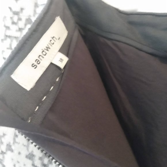 Short patterned skirt, light grey, dark grey. Brand: Sandwich. Size 8 (38) - Picture 3 of 4